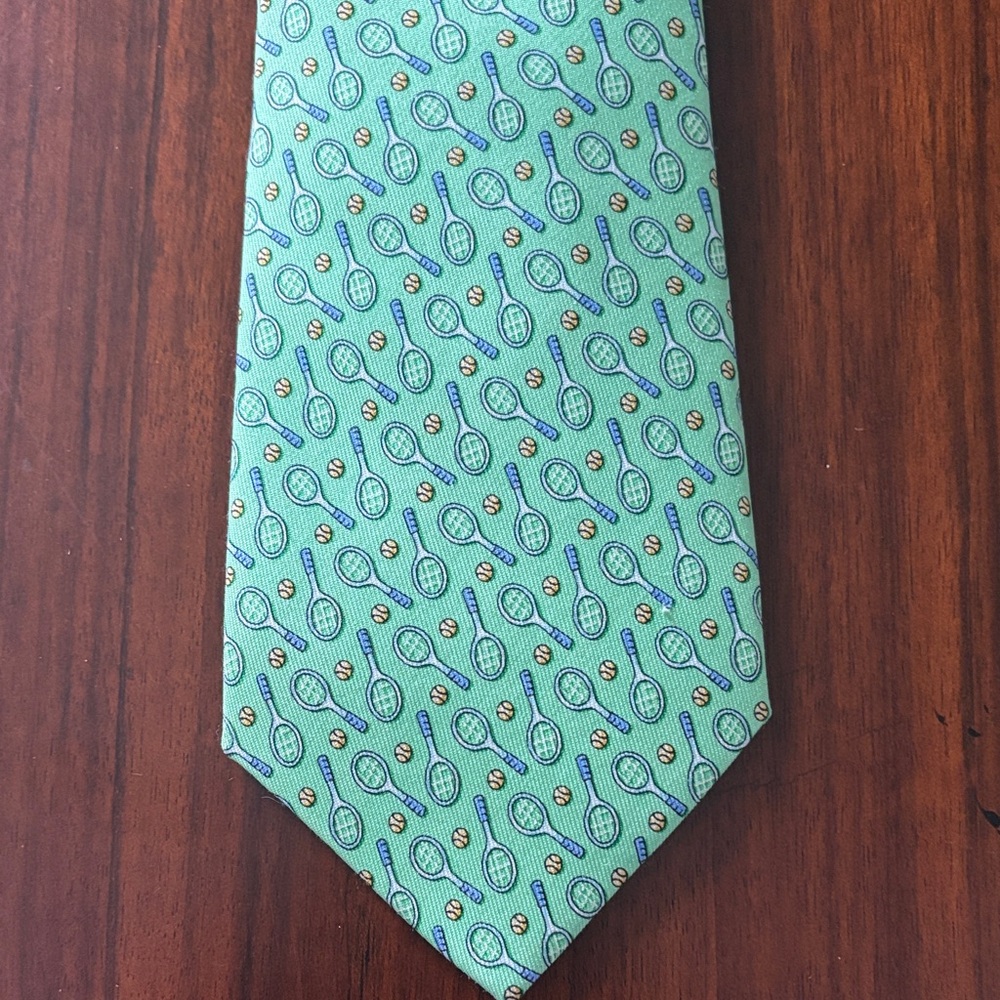 Vineyard Vines kids Tennis Racket Tie